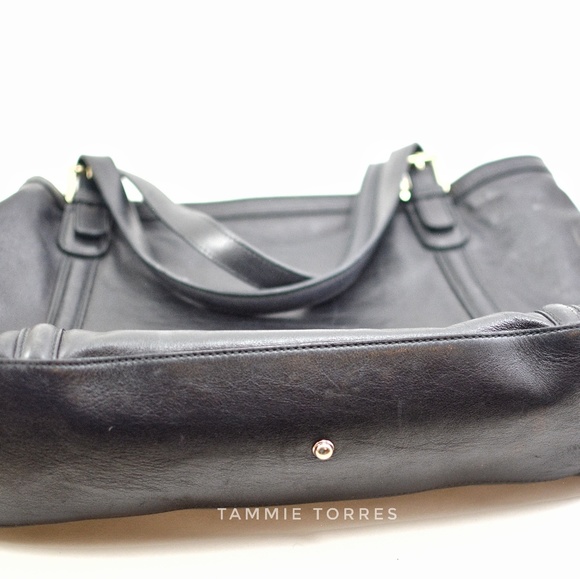 Black & Gold Gucci Handbag - Picture 3 of 5